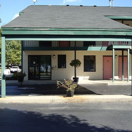 Relax Inn - Charlotte Exterior photo